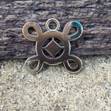 Load image into Gallery viewer, Sunsum Charm