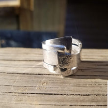 Load image into Gallery viewer, Textured love Ring 2