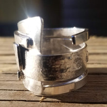 Load image into Gallery viewer, Textured love Ring 2