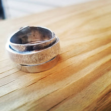 Load image into Gallery viewer, Textured Love Ring 3