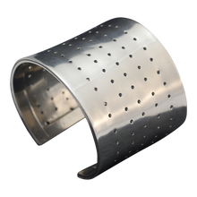 Load image into Gallery viewer, Perforated cuff