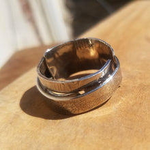 Load image into Gallery viewer, Textured love Ring