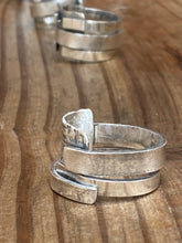 Load image into Gallery viewer, Textured Love Ring 7