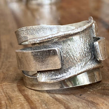 Load image into Gallery viewer, Textured Love Ring 9
