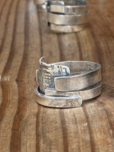 Load image into Gallery viewer, Textured Love Ring 7